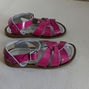 Fuchsia Salt Water Sandals by Hoy